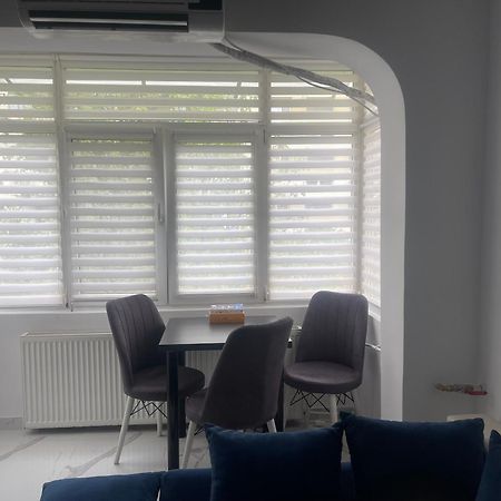 Carlitos Apt Ramnicu Valcea Exterior photo