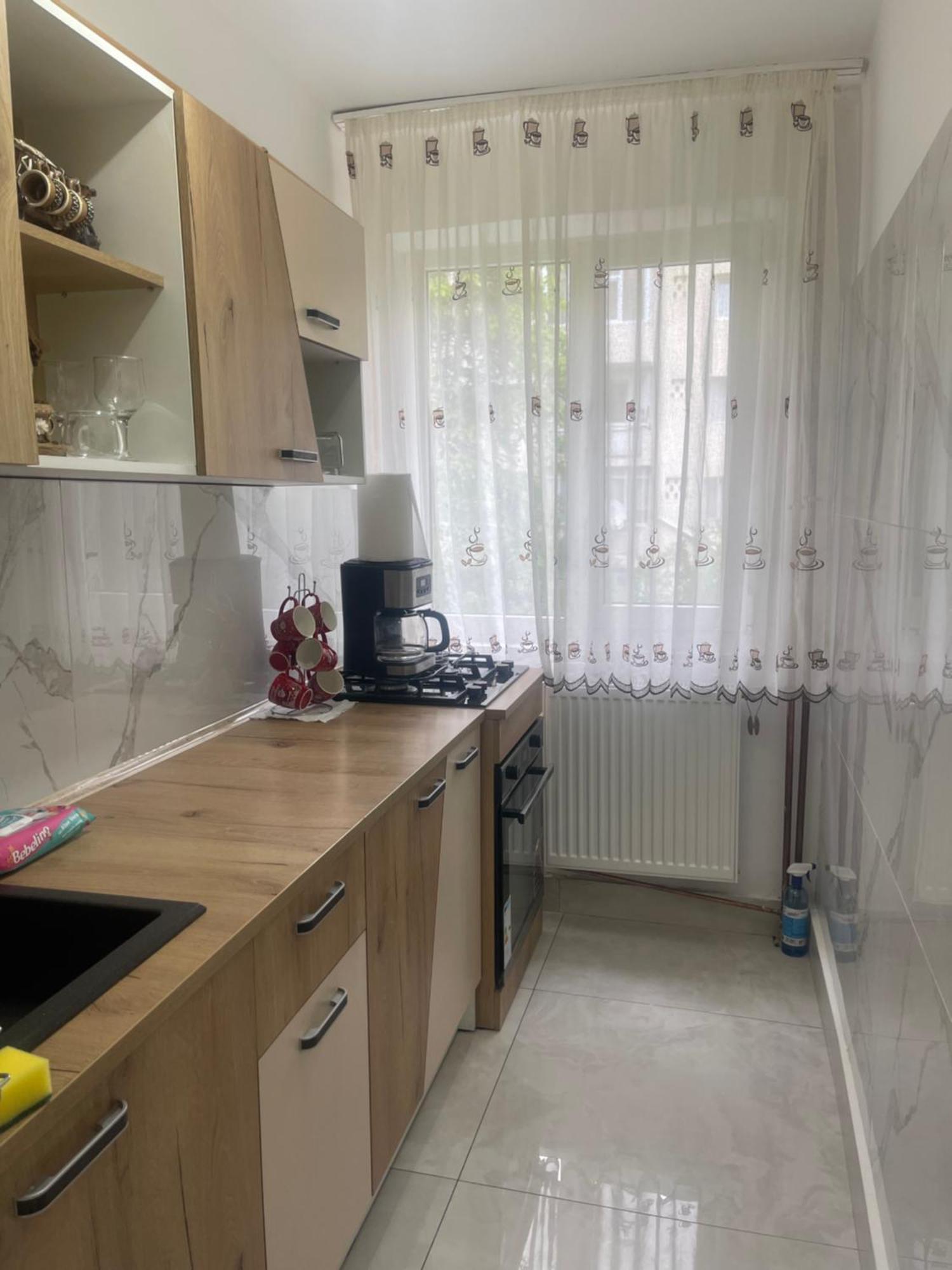 Carlitos Apt Ramnicu Valcea Exterior photo